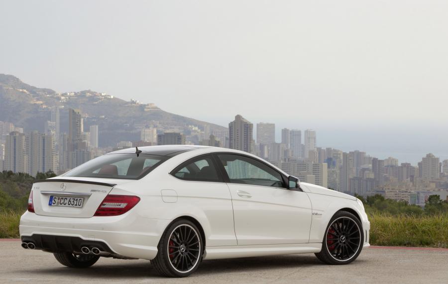 Mercedes-Benz C63 AMG Coupe 2012 года  (фото 92 из 113)